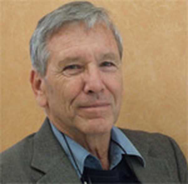 Amos Oz