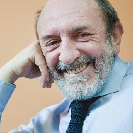 Galimberti: Addio alle certezze morali umiliate dai progressi della scienza