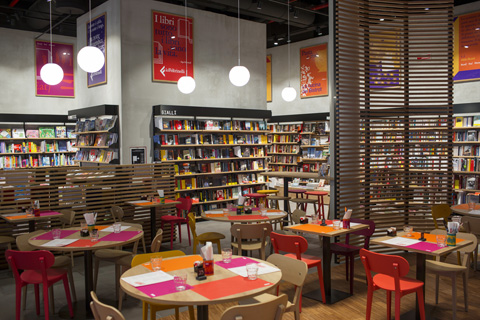 Nuovo RED a Milano Citylife - Feltrinelli Editore