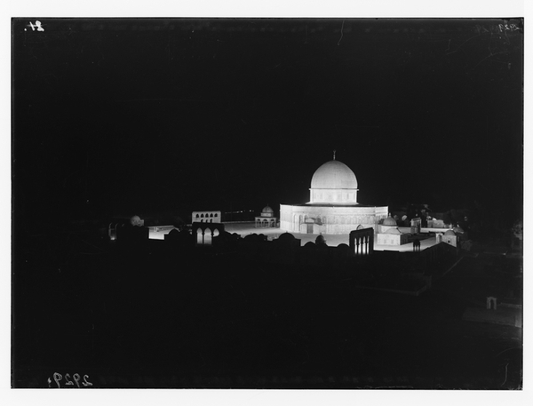 © G. Eric and Edith Matson Photograph Collection. American Colony (Jerusalem). Photo Dept.